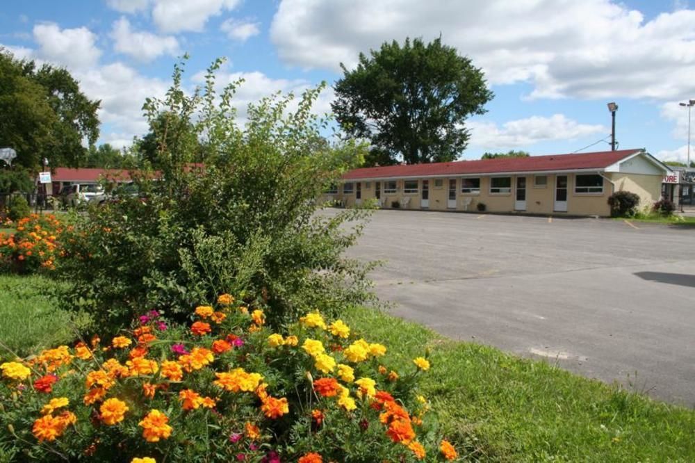 Avalon Motel Belleville Esterno foto